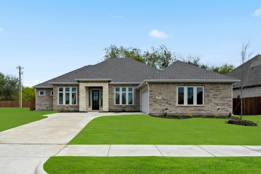 Representative exterior photo of a completed home built from the Ranch Single Story by Kindred Homes in Kentsdale Farms, DeSoto, TX (Image 24).
