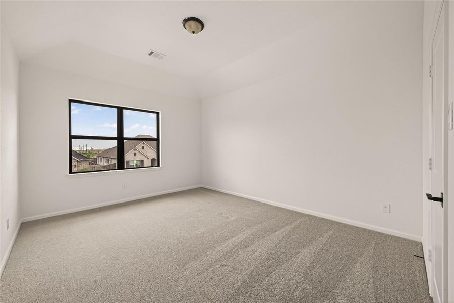 Spacious, unfurnished interior of a new home in , Brookshire (Image 43).