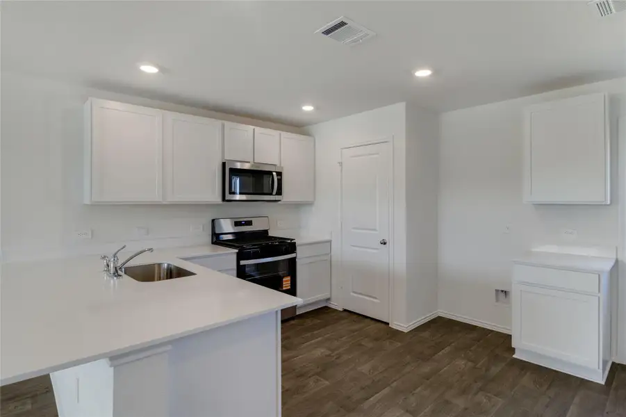 Furnished interior view inside a new home in Marigold, Uhland (Image 4). Furnished interior view inside a new home in Marigold, Uhland (Image 4).