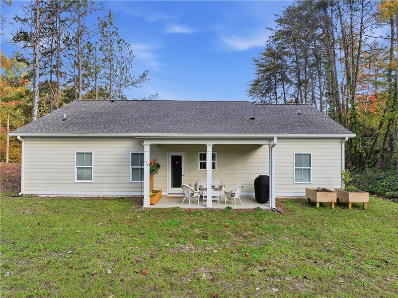 Exterior details and patio area of a home in , Jasper (Image 3).