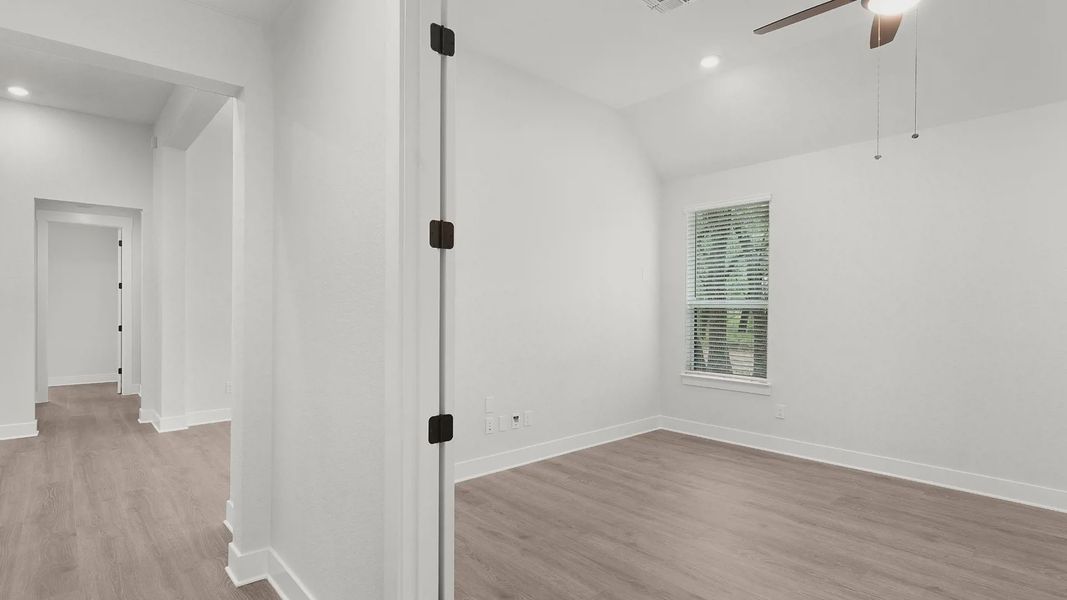Representative unfurnished interior of a home built from the Montana by Chesmar Homes in Feathergrass, Florence (Image 26).