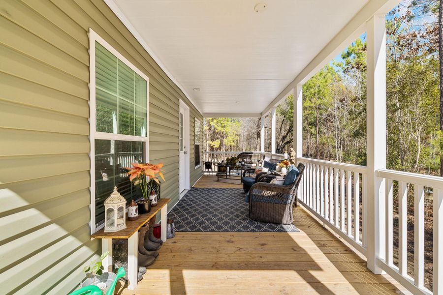 Exterior details and patio area of a home in , Cottageville (Image 23).