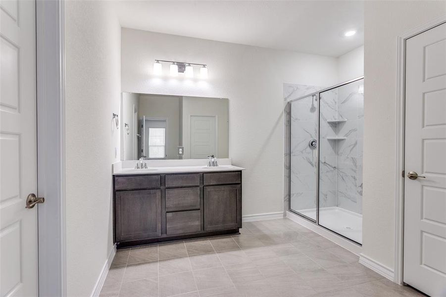 Furnished interior view inside a new home in Sierra Vista at Kelly Ranch, Aledo (Image 9).