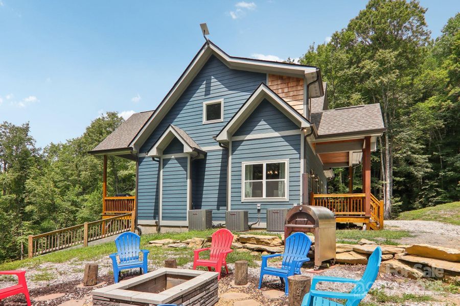 Image 43 of a home in .