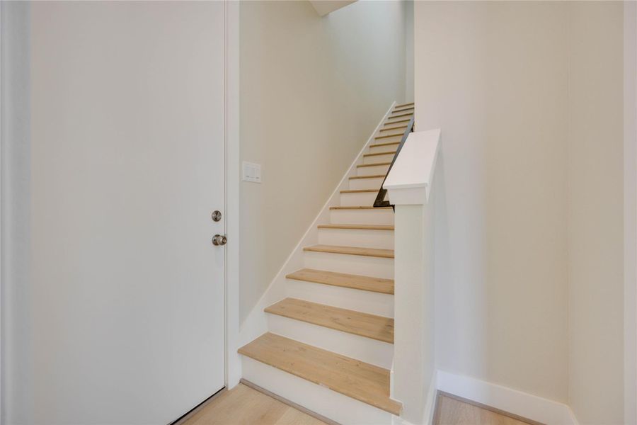 Spacious, unfurnished interior of a new home in , Houston (Image 15).