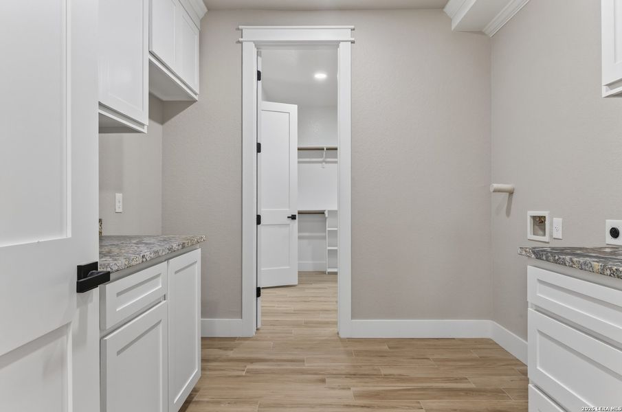 Furnished interior view inside a new home in , Bandera (Image 12). Furnished interior view inside a new home in , Bandera (Image 12).