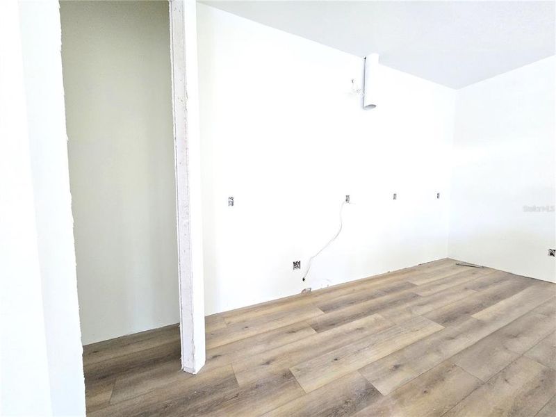 Spacious, unfurnished interior of a new home in , St. Petersburg (Image 16).