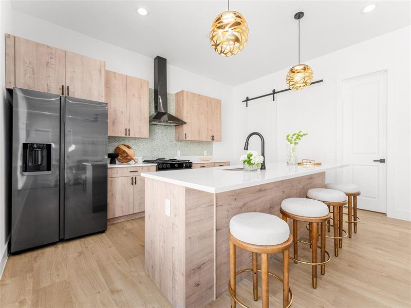 Whisper close cabinetry throughout. Whisper close cabinetry throughout.