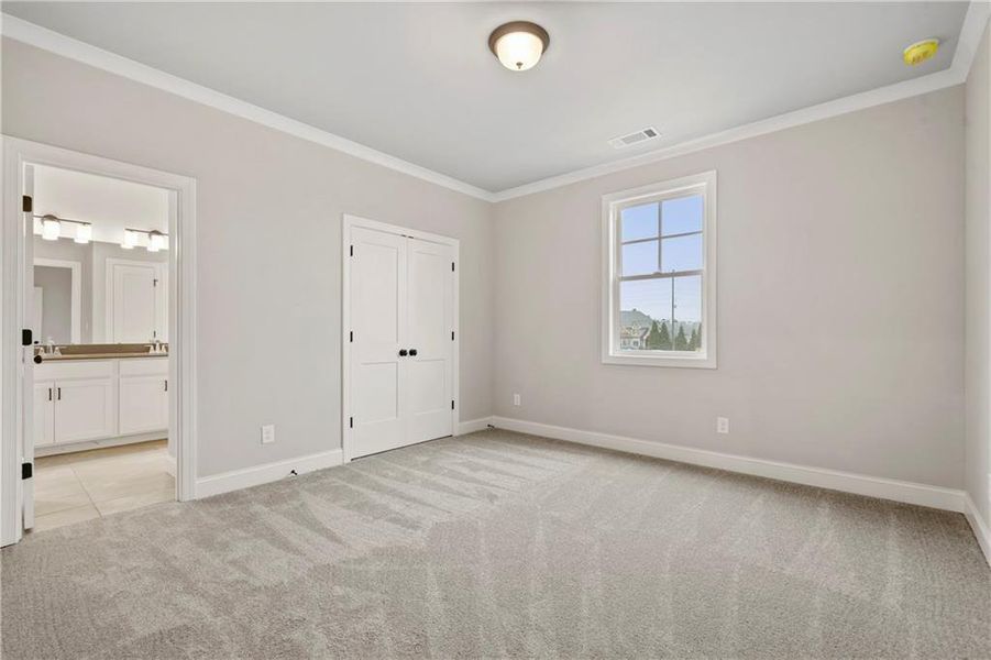 Spacious, unfurnished interior of a new home in , Marietta (Image 36).