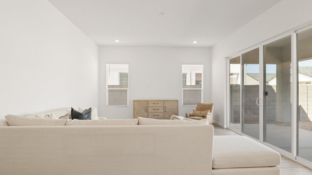 Representative furnished interior of a home built from the Crow by D.R. Horton in Apache Farms, Buckeye (Image 11).