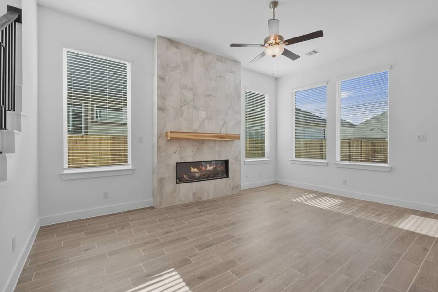 Representative unfurnished interior of a home built from the Sorenstam by Chesmar Homes in Riceland Alley Loads, Mont Belvieu (Image 21).