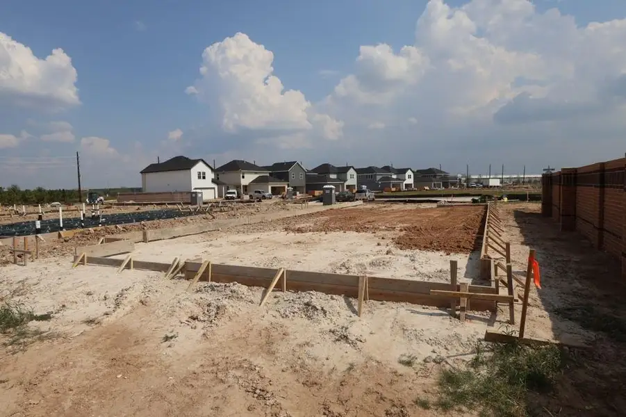 Every foundation at DWH is engineered and it’s inspected three times! We do not do “batch” testing. Rest easy knowing your foundation comes with a 10 year warranty. Every foundation at DWH is engineered and it’s inspected three times! We do not do “batch” testing. Rest easy knowing your foundation comes with a 10 year warranty.