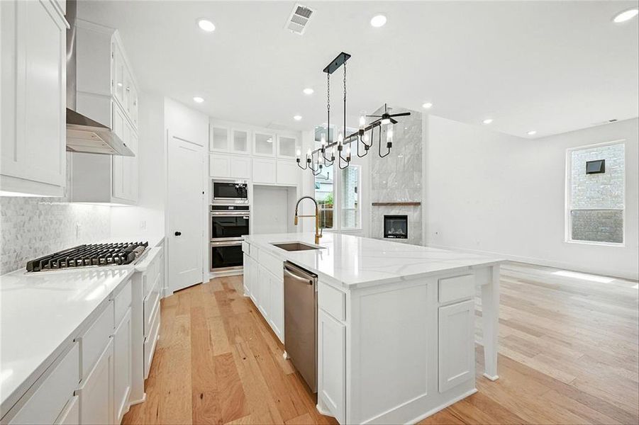 3805Composition510A005 3805Composition510A005