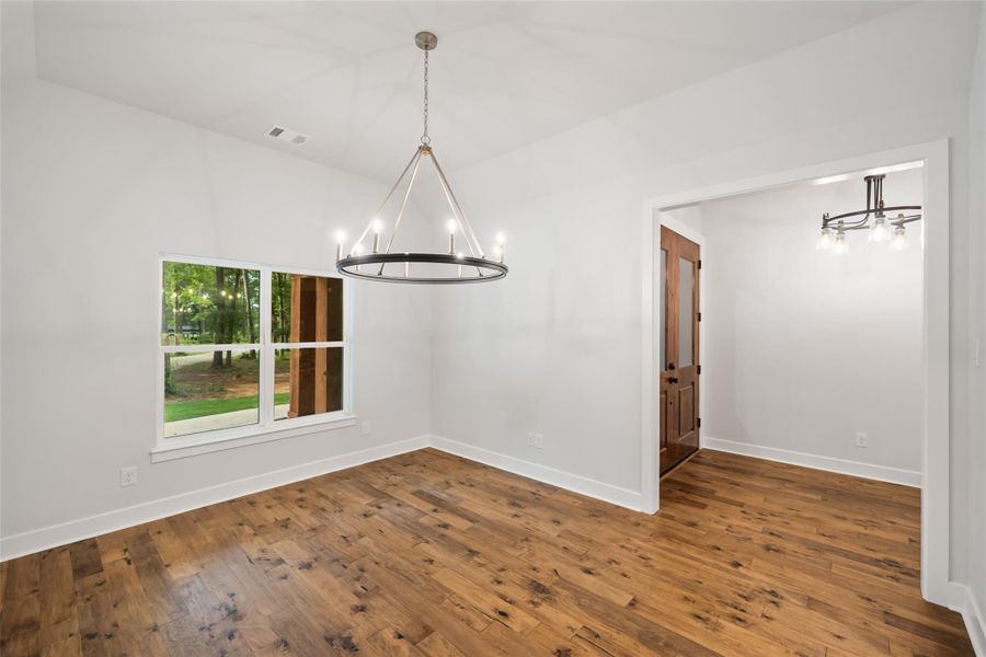 Spacious, unfurnished interior of a new home in , Willis (Image 21).
