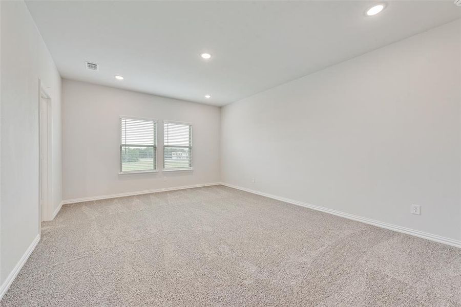 Spacious, unfurnished interior of a new home in Creekside of Crowley, Crowley (Image 13). Spacious, unfurnished interior of a new home in Creekside of Crowley, Crowley (Image 13).