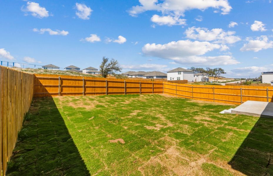 Exterior details and patio area of a home in Skyview, Belton (Image 27).