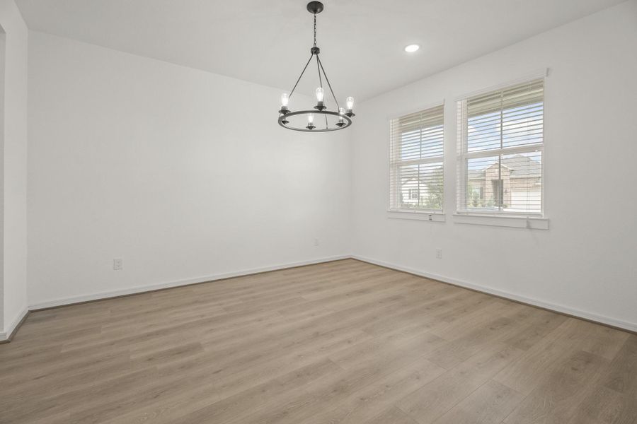 Elegant dining room Elegant dining room