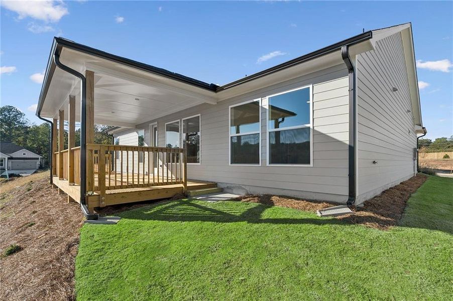 Exterior details and patio area of a home in Old Mill Preserve, Dallas (Image 2).