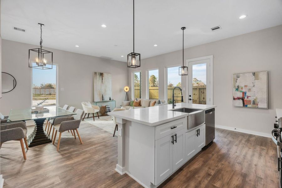 Photos are of a different unit.