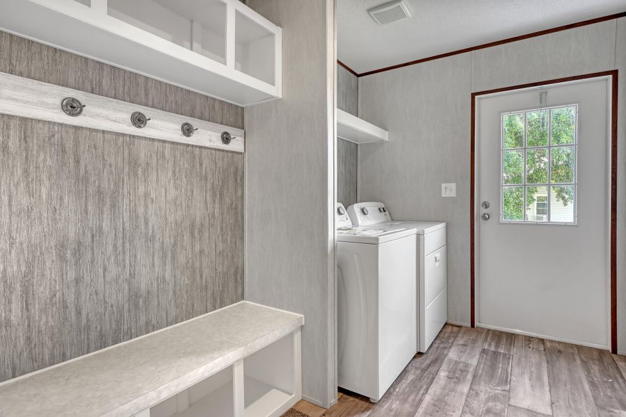 1479 Barefoot (16) 1479 Barefoot (16)