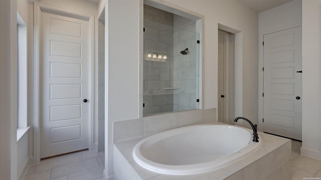 Furnished interior view inside a new home in Arcadia Ridge, San Antonio (Image 6). Furnished interior view inside a new home in Arcadia Ridge, San Antonio (Image 6).