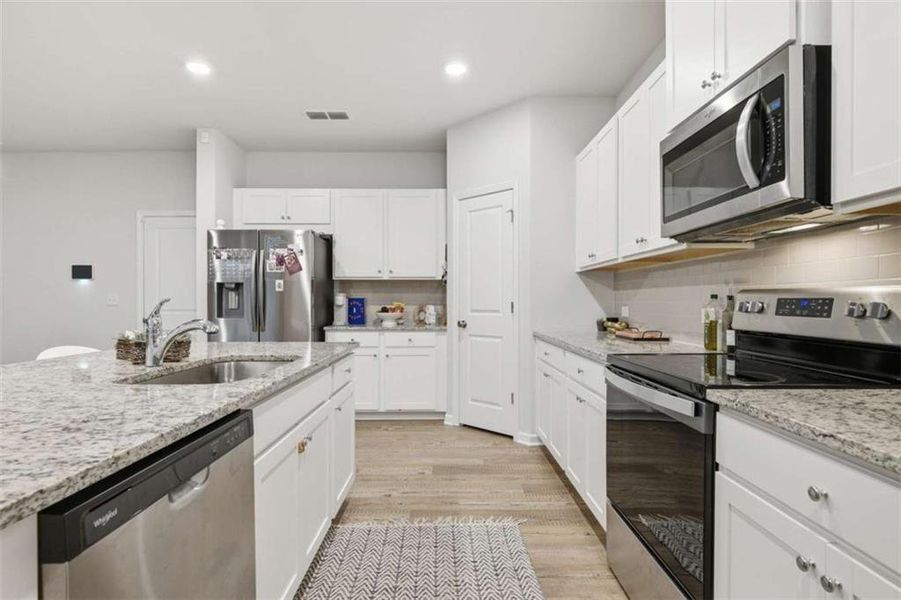 Furnished interior view inside a new home in Kingsley Creek, Lithonia (Image 7).