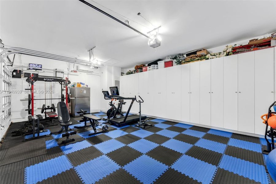 Community amenities in , Miami (Image 17).