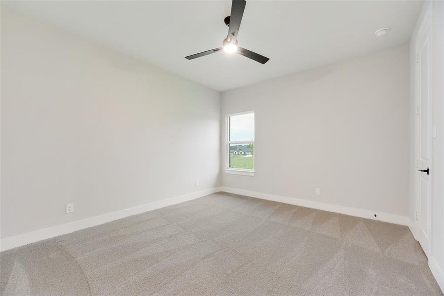Spacious, unfurnished interior of a new home in King Crossing Estates, Van Alstyne (Image 12). Spacious, unfurnished interior of a new home in King Crossing Estates, Van Alstyne (Image 12).