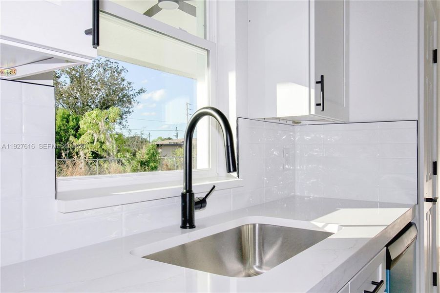 Close-up of interior finishes inside a home in , Avon Park (Image 15). Close-up of interior finishes inside a home in , Avon Park (Image 15).