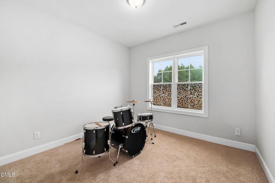 35-web-or-mls-6056-old-smithfield-rd