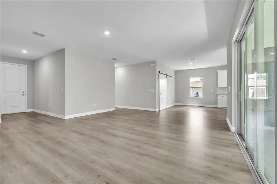 Spacious, unfurnished interior of a new home in , Punta Gorda (Image 37).