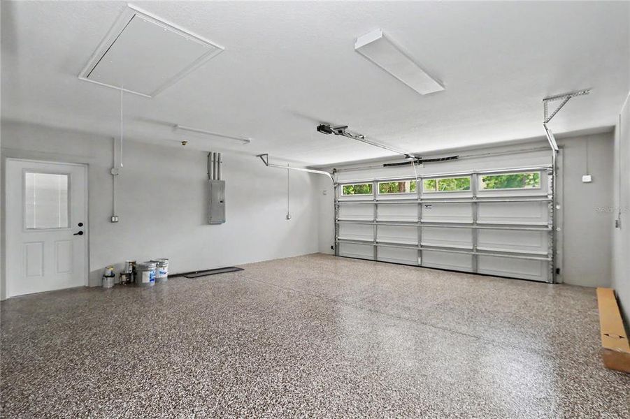 Spacious, unfurnished interior of a new home in , Dunnellon (Image 52).