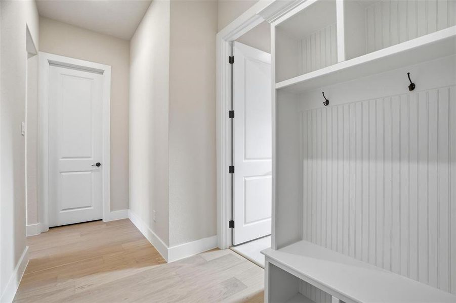 Spacious, unfurnished interior of a new home in Aledo Heights - Aledo ISD, Annetta South (Image 28).