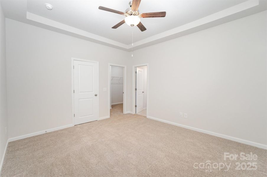 Photos of 2713 New Pineola Rd