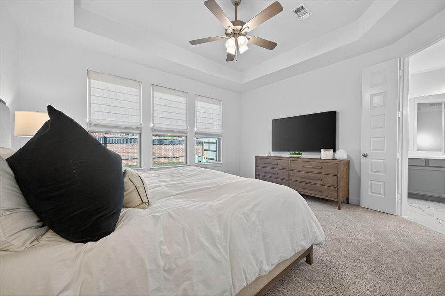 Furnished interior view inside a new home in Elyson - 40', Katy (Image 27). Furnished interior view inside a new home in Elyson - 40', Katy (Image 27).