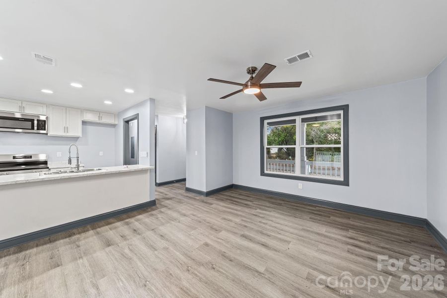 Spacious, unfurnished interior of a new home in , Orangeburg (Image 16).