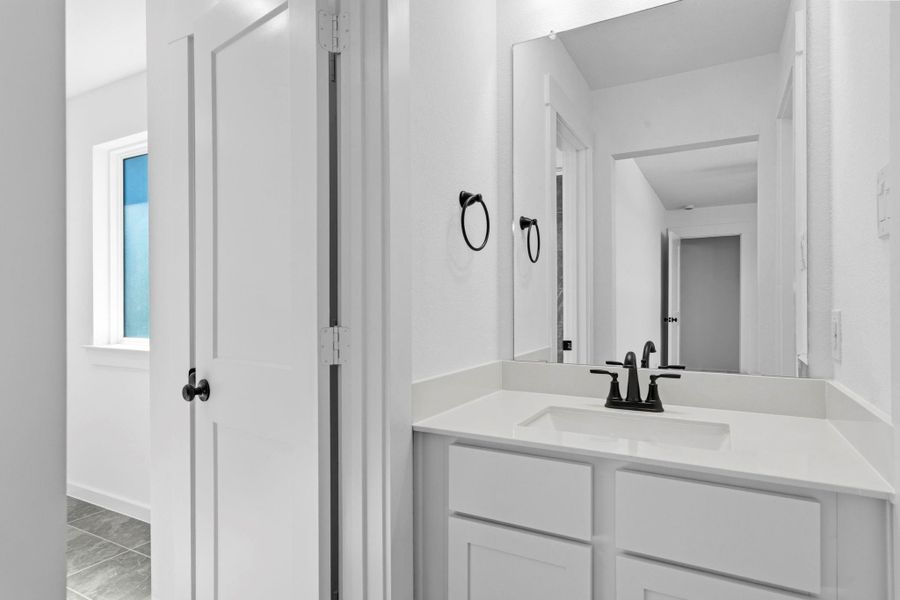 With plenty of storage to keep things tidy and organized, you’ll find that these secondary bathrooms are designed with real life in mind.