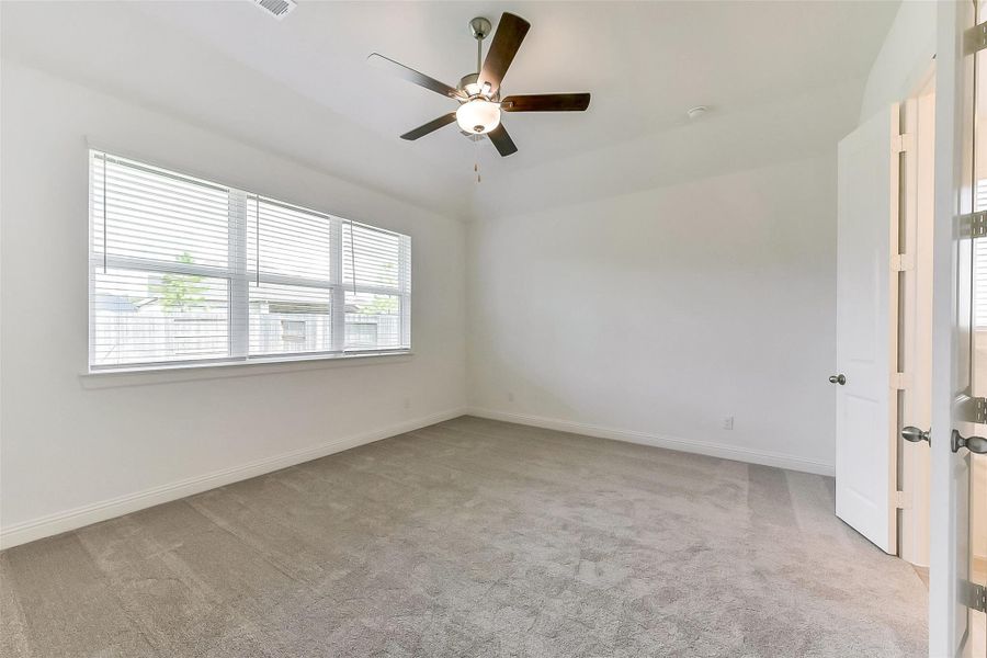 Spacious, unfurnished interior of a new home in Evergreen 40', Conroe (Image 23). Spacious, unfurnished interior of a new home in Evergreen 40', Conroe (Image 23).