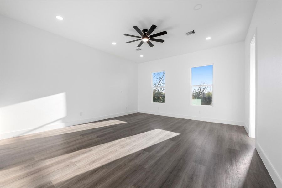 Spacious, unfurnished interior of a new home in , Houston (Image 22). Spacious, unfurnished interior of a new home in , Houston (Image 22).