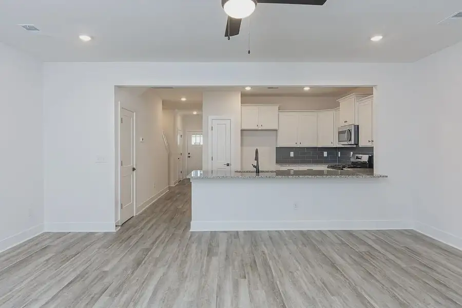 Spacious, unfurnished interior of a new home in Parkstone Place Townhomes, Roebuck (Image 16). Spacious, unfurnished interior of a new home in Parkstone Place Townhomes, Roebuck (Image 16).
