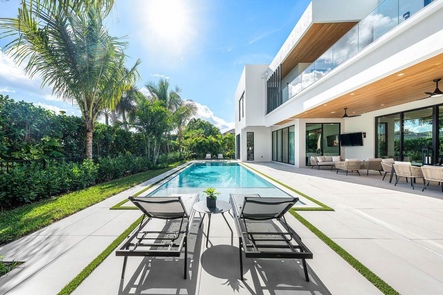 Exterior details and patio area of a home in , Boca Raton (Image 33).