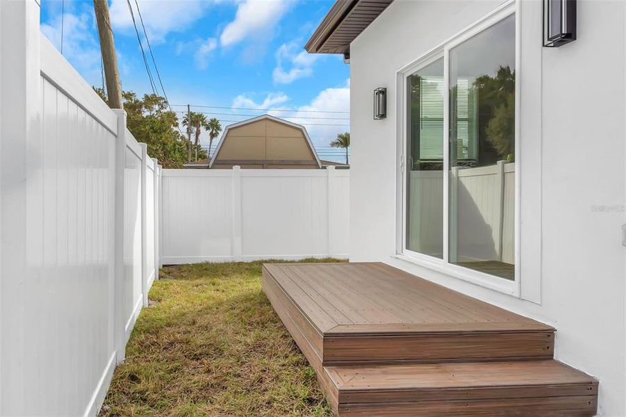 Exterior details and patio area of a home in , Clearwater (Image 4).