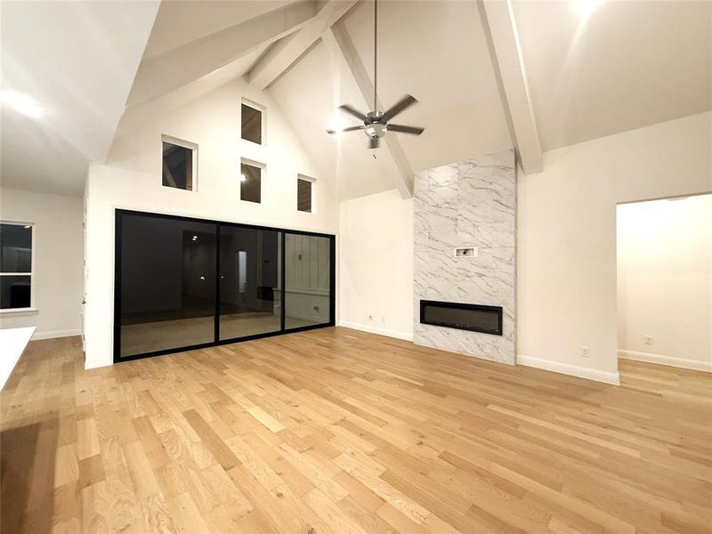 Spacious, unfurnished interior of a new home in Highland Crossing, Celina (Image 11). Spacious, unfurnished interior of a new home in Highland Crossing, Celina (Image 11).