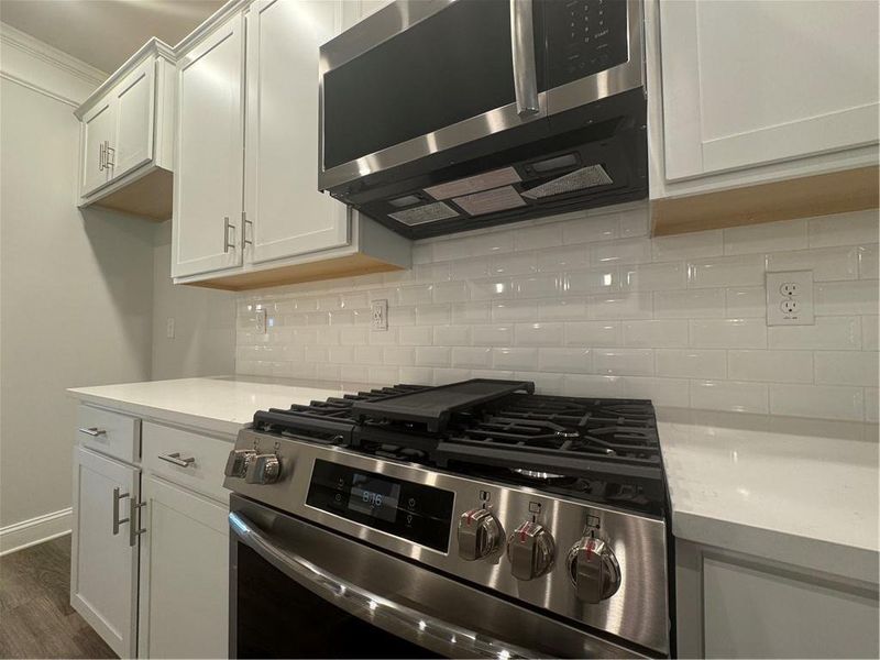 Close-up of interior finishes inside a home in Tuscany Hills, Douglasville (Image 8).