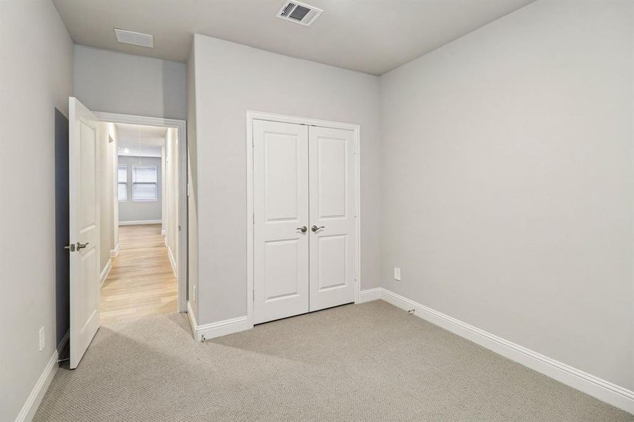 Spacious, unfurnished interior of a new home in Lakehaven - Premier Series, Farmersville (Image 25).