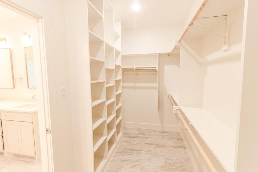 Spacious, unfurnished interior of a new home in , Godley (Image 18).