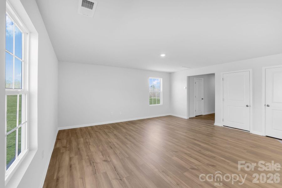 Spacious, unfurnished interior of a new home in Cleveland Hill, Shelby (Image 13).