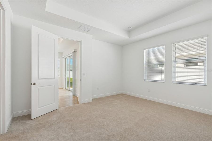 Spacious, unfurnished interior of a new home in SeaFlower, Bradenton (Image 17).