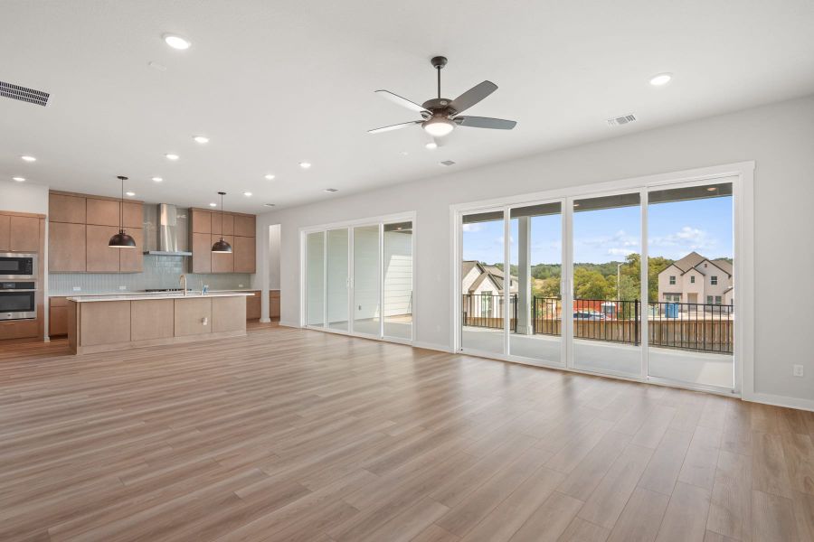 Spacious, unfurnished interior of a new home in Lariat, Liberty Hill (Image 34).