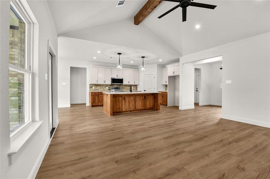 Furnished interior view inside a new home in , Millsap (Image 5).